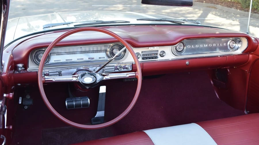 1960 Oldsmobile 88 - Image 4 of 11