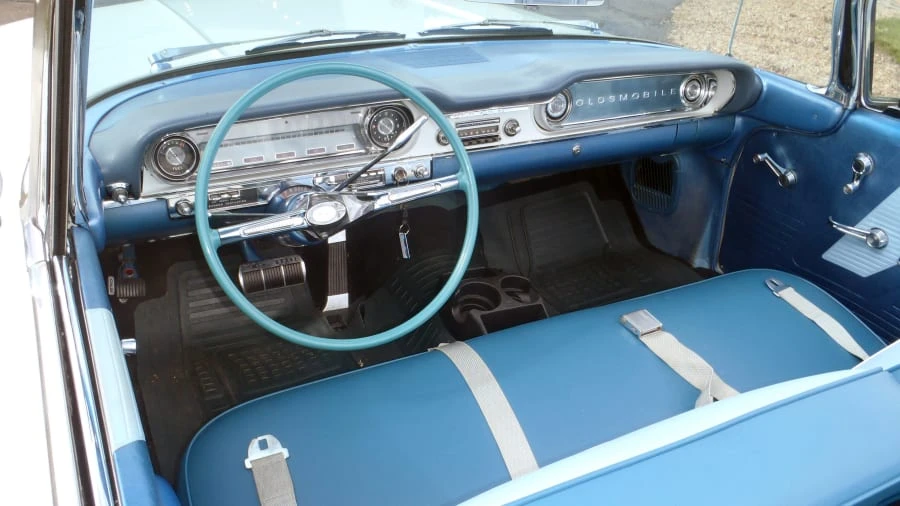 1960 Oldsmobile 88 - Image 3 of 6