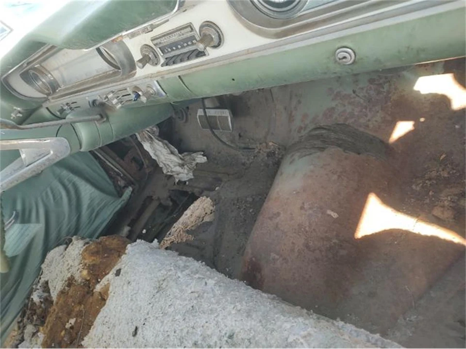 1960 Oldsmobile 88 - Image 7 of 13