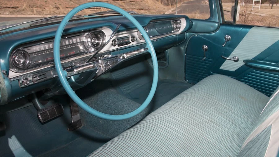 1960 Oldsmobile 88 - Image 4 of 12