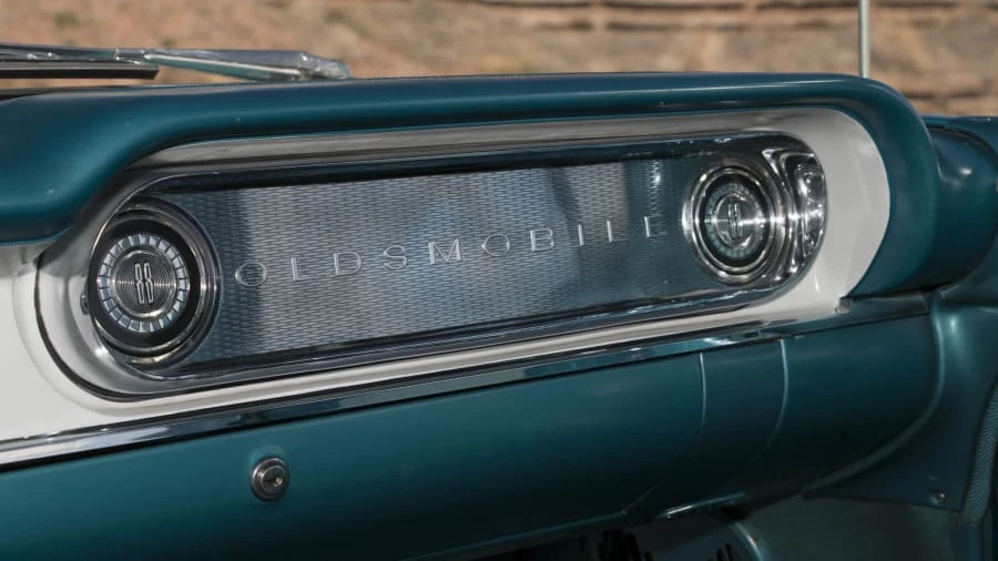 1960 Oldsmobile 88 - Image 9 of 12