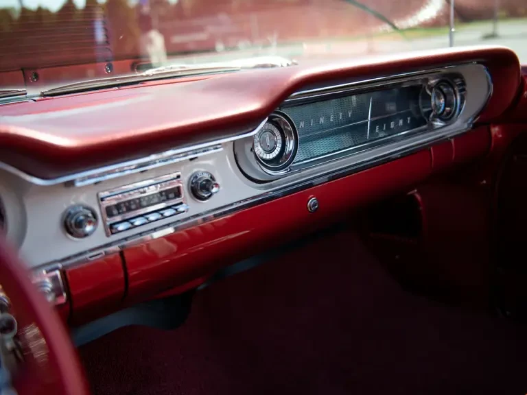 1960 Oldsmobile 98 - Image 29 of 31