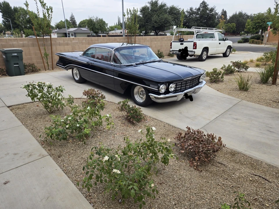 1960 Oldsmobile 88 - Image 12 of 31