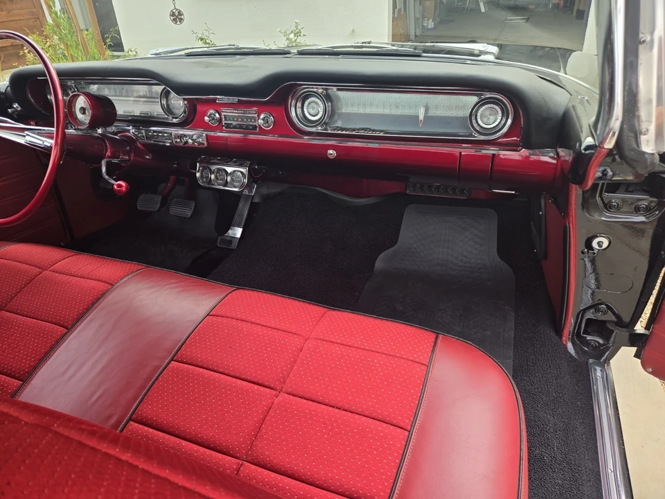 1960 Oldsmobile 88 - Image 25 of 31