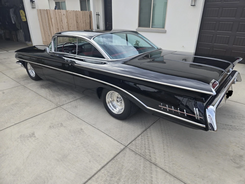 1960 Oldsmobile 88 - Image 8 of 31