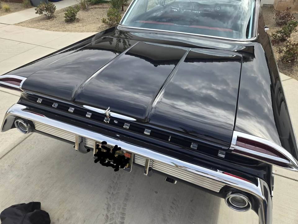 1960 Oldsmobile 88 - Image 4 of 31