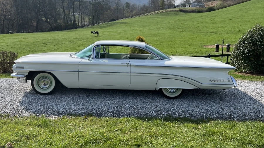 1960 Oldsmobile 88 - Image 2 of 26