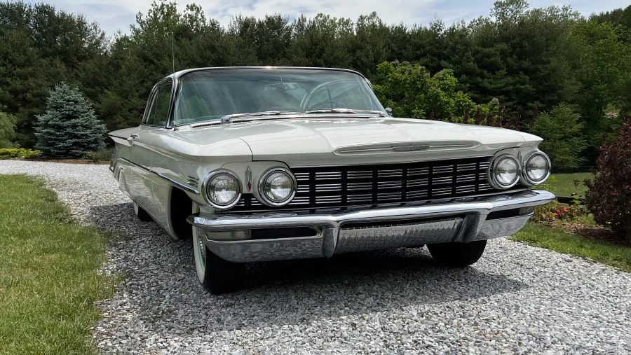 1960 Oldsmobile 88 - Image 8 of 26