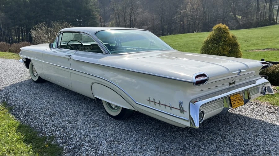 1960 Oldsmobile 88 - Image 9 of 26