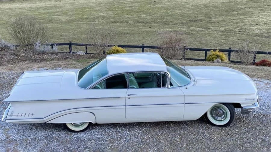1960 Oldsmobile 88 - Image 11 of 26