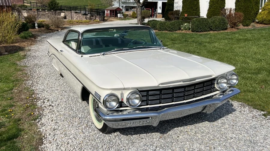 1960 Oldsmobile 88 - Image 13 of 26