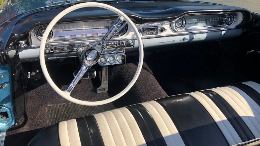 1960 Oldsmobile 88 - Image 3 of 12