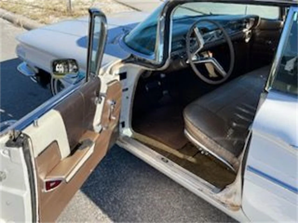 1960 Oldsmobile 88 - Image 7 of 26
