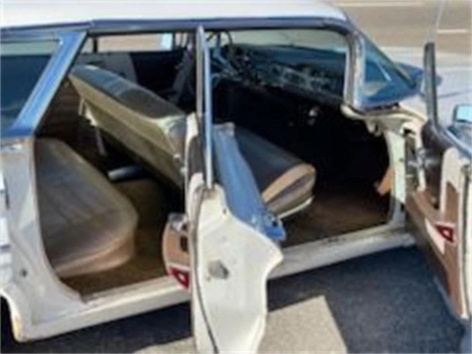 1960 Oldsmobile 88 - Image 23 of 26