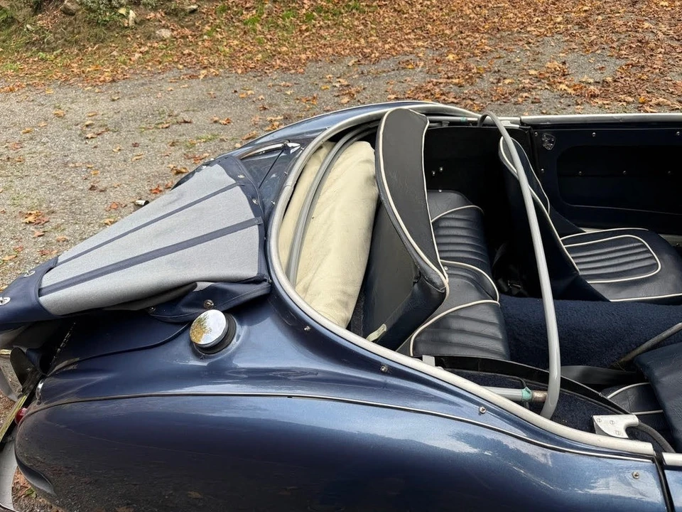 1960 Austin-Healey 3000 Mark I - Image 11 of 12