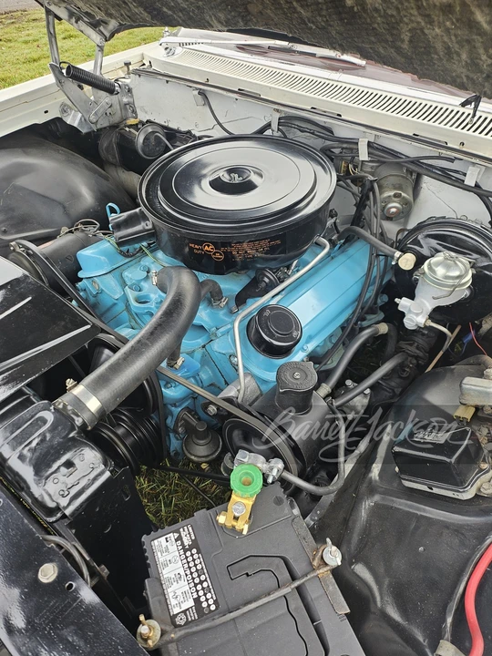 1960 Pontiac Bonneville 1st Gen - Image 3 of 13