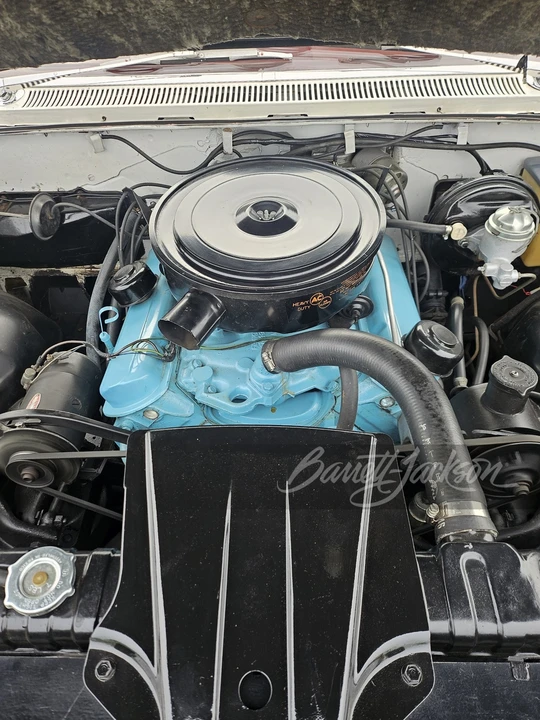 1960 Pontiac Bonneville 1st Gen - Image 8 of 13