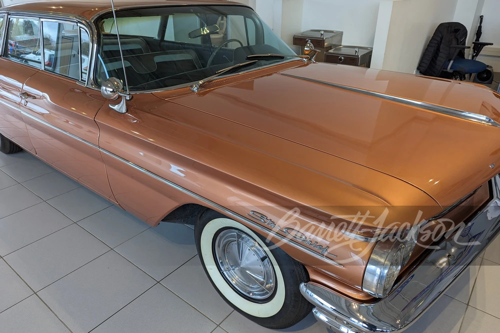 1960 Pontiac Star Chief - Image 10 of 16