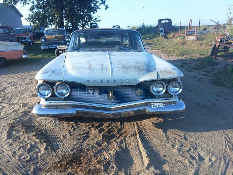 1960 Plymouth Suburban - Image 3 of 21