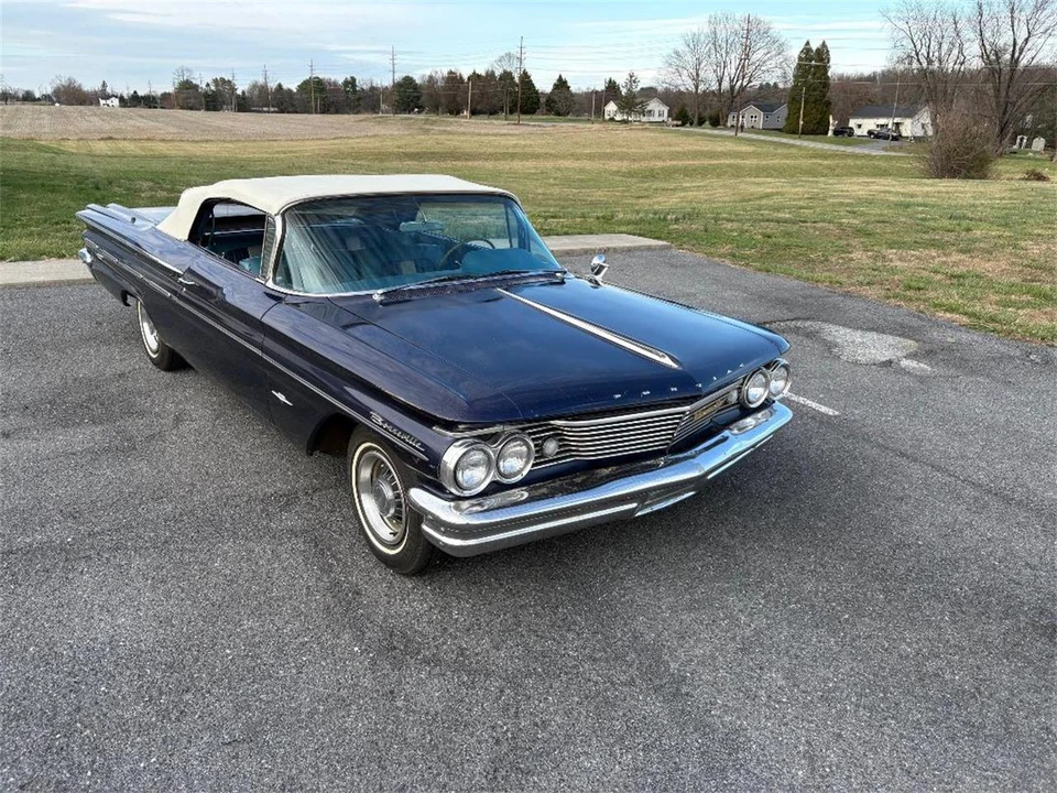 1960 Pontiac Bonneville 1st Gen - Image 15 of 19