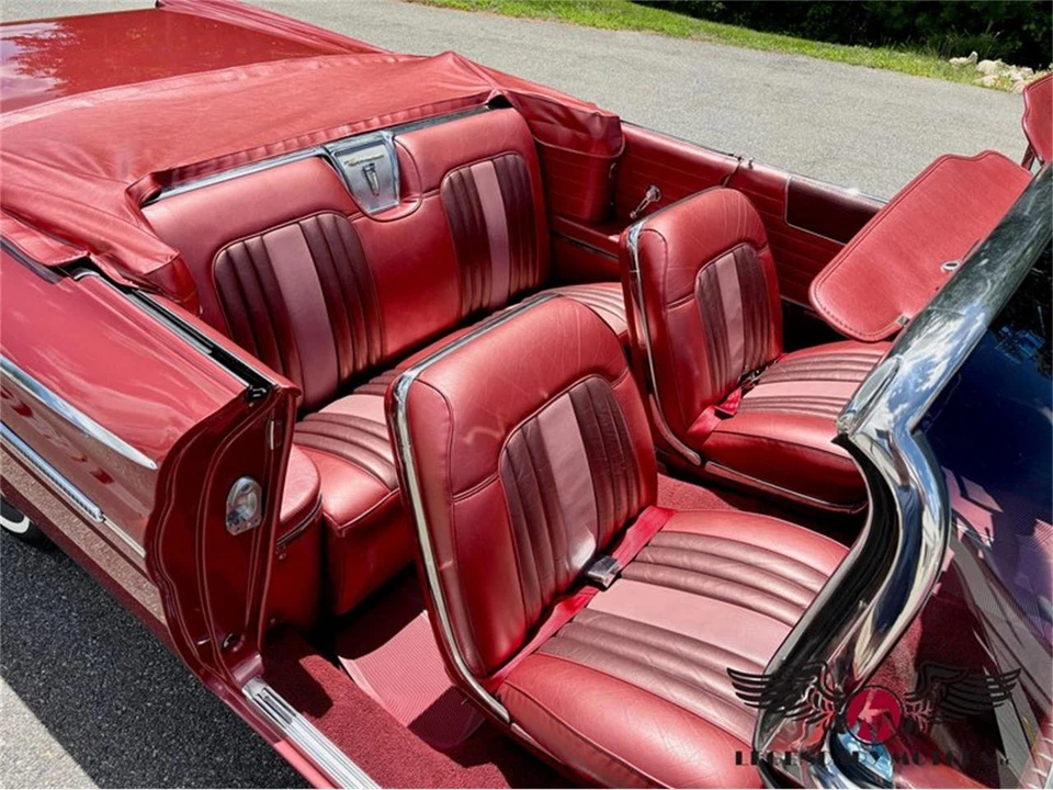 1960 Pontiac Bonneville 1st Gen - Image 11 of 31