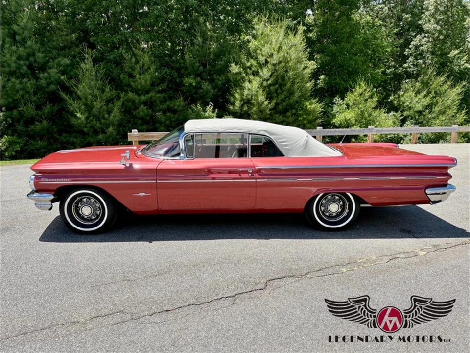 1960 Pontiac Bonneville 1st Gen - Image 7 of 31