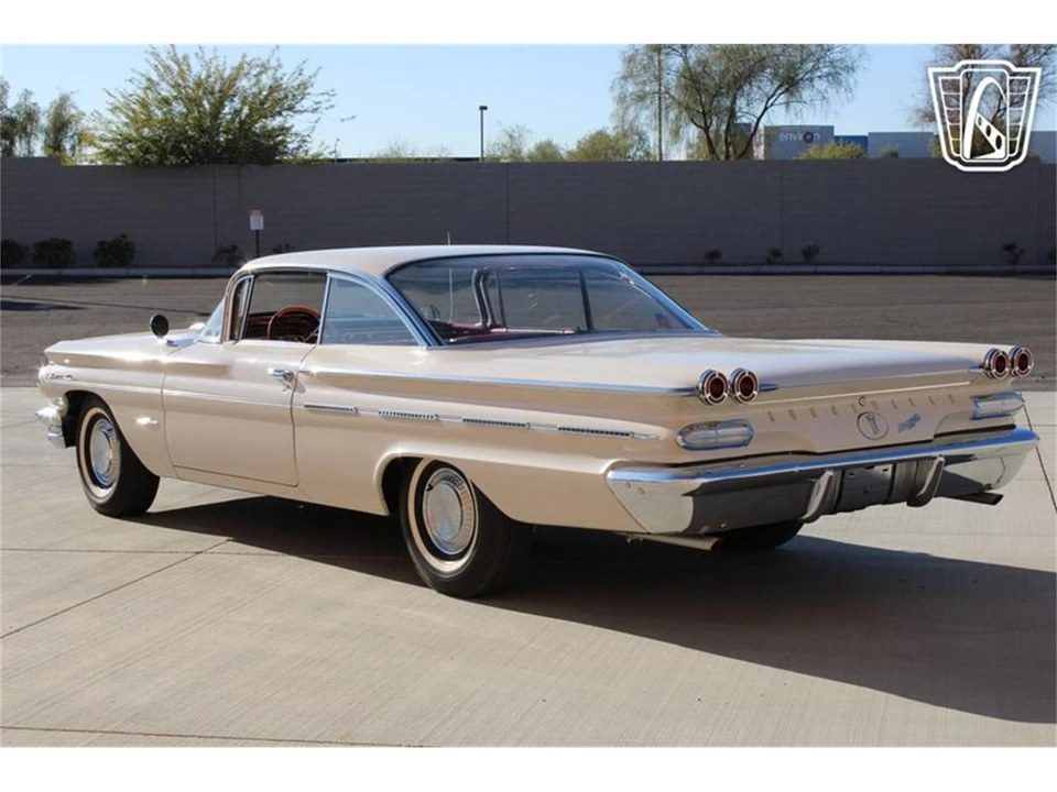1960 Pontiac Bonneville 1st Gen - Image 22 of 31
