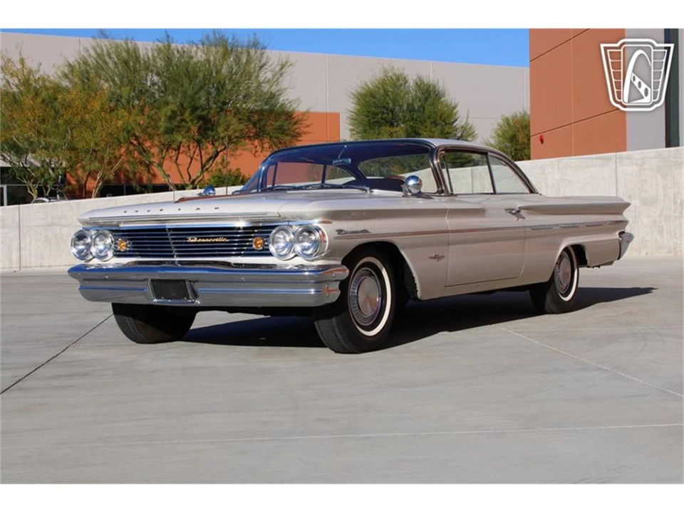 1960 Pontiac Bonneville 1st Gen - Image 3 of 31