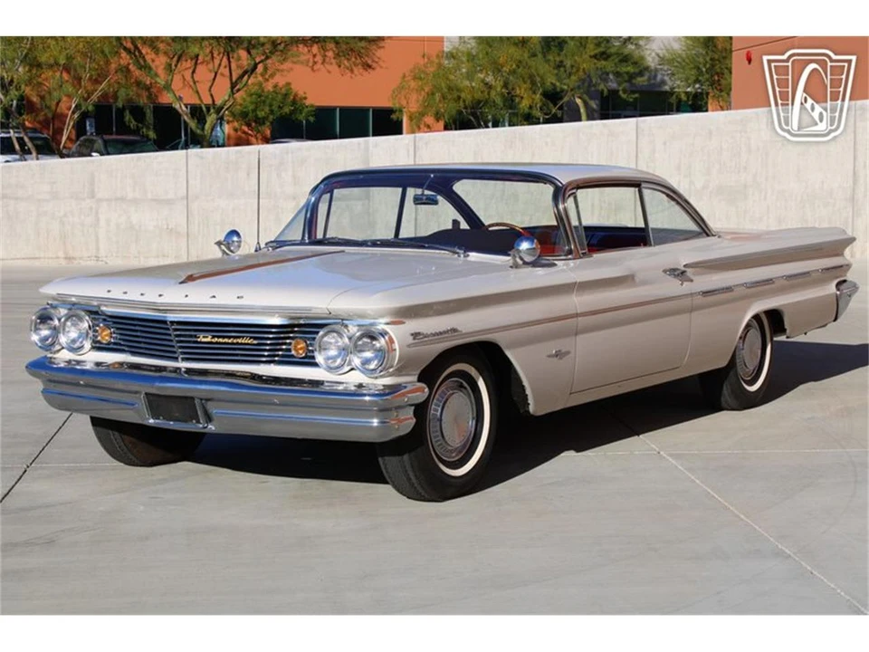 1960 Pontiac Bonneville 1st Gen - Image 5 of 31