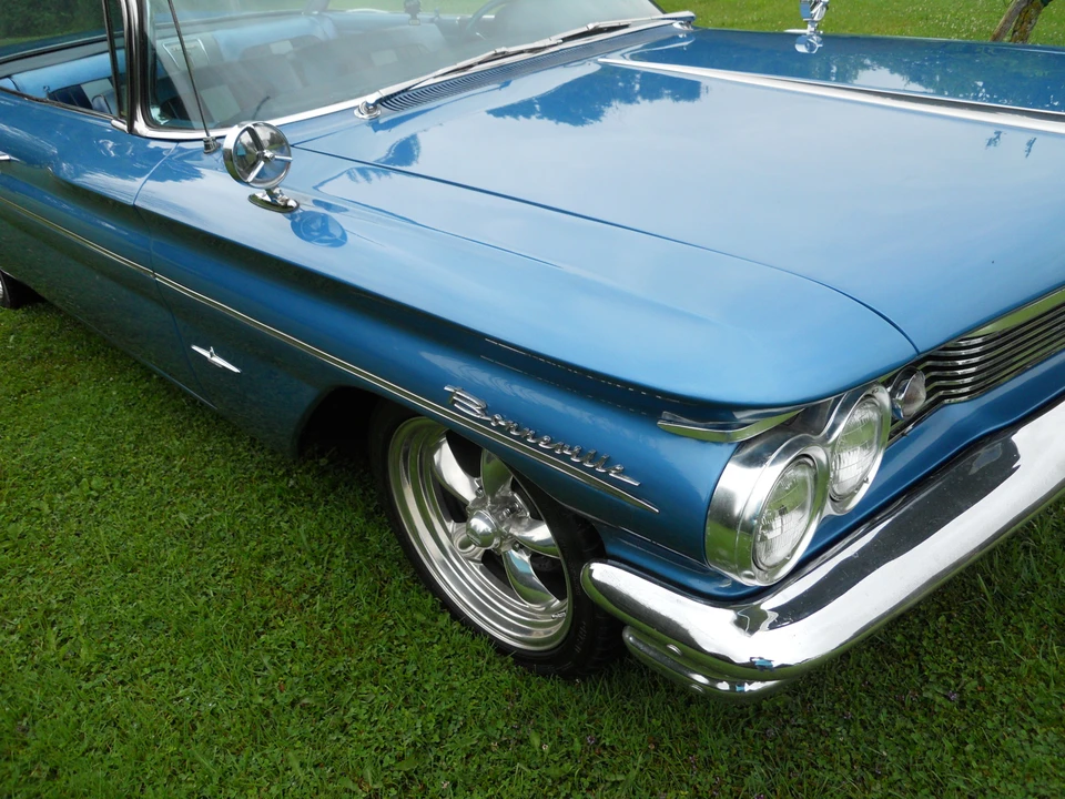 1960 Pontiac Bonneville 1st Gen - Image 23 of 31