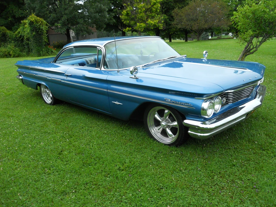 1960 Pontiac Bonneville 1st Gen - Image 3 of 31