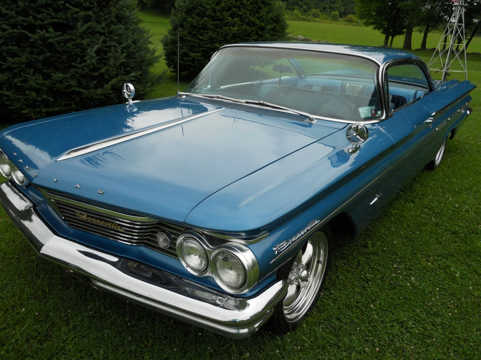 1960 Pontiac Bonneville 1st Gen - Image 12 of 31