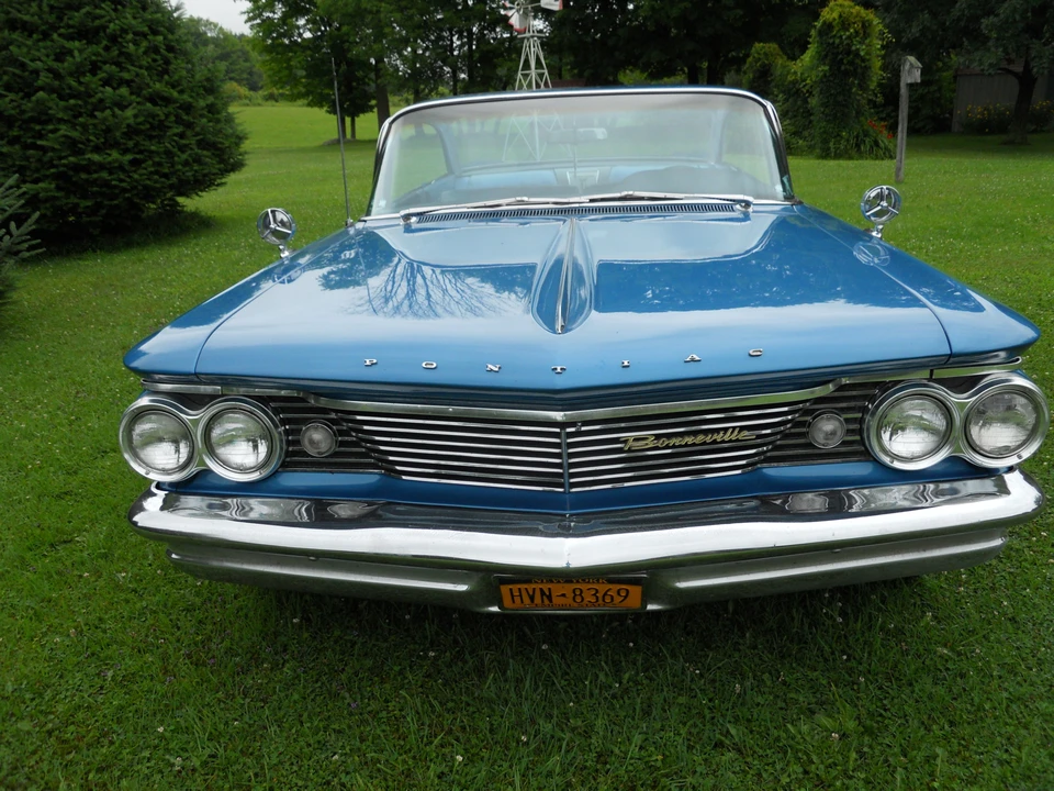 1960 Pontiac Bonneville 1st Gen - Image 15 of 31
