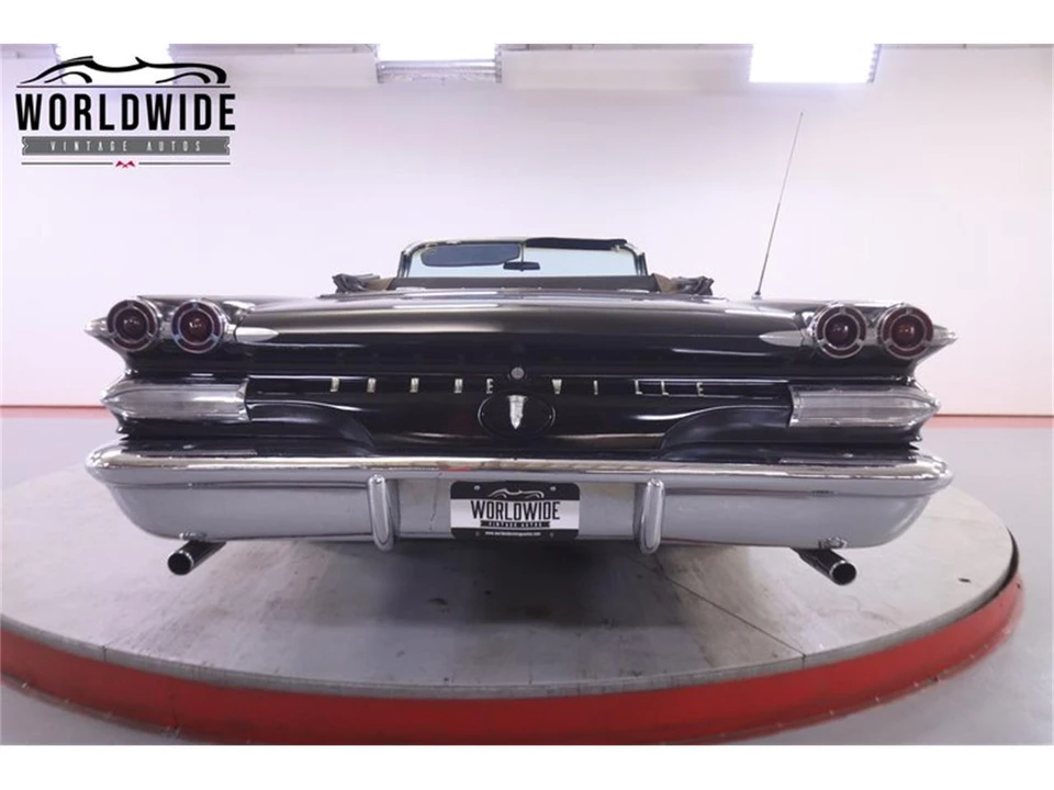 1960 Pontiac Bonneville 1st Gen - Image 20 of 31