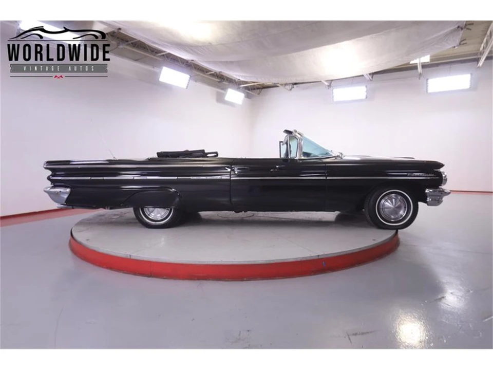 1960 Pontiac Bonneville 1st Gen - Image 6 of 31