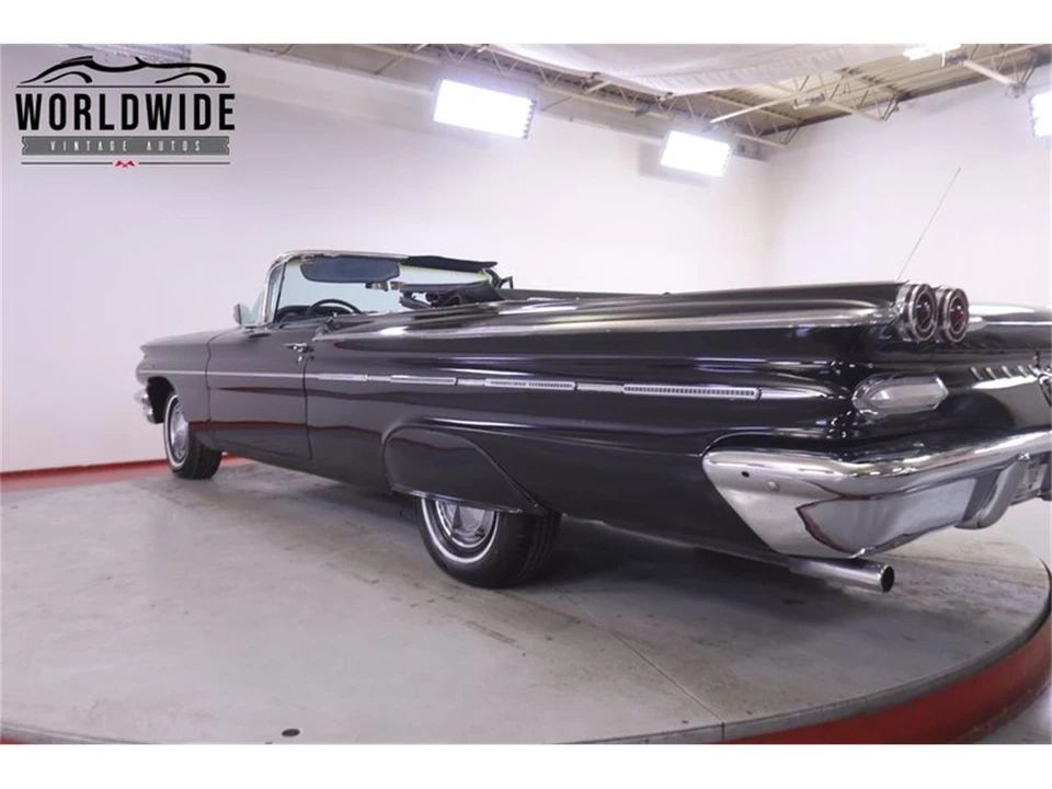 1960 Pontiac Bonneville 1st Gen - Image 22 of 31