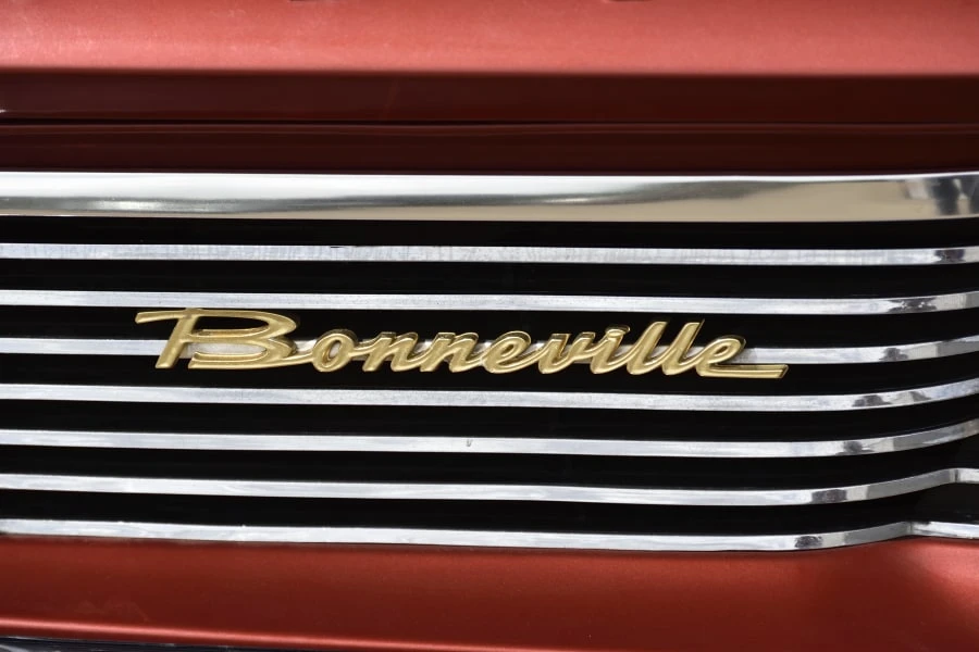 1960 Pontiac Bonneville 1st Gen - Image 9 of 25