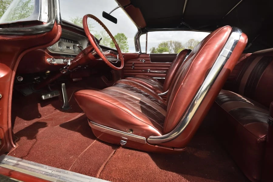 1960 Pontiac Bonneville 1st Gen - Image 21 of 25