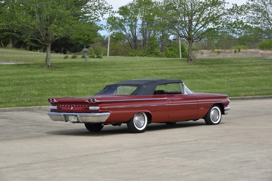 1960 Pontiac Bonneville 1st Gen - Image 3 of 25