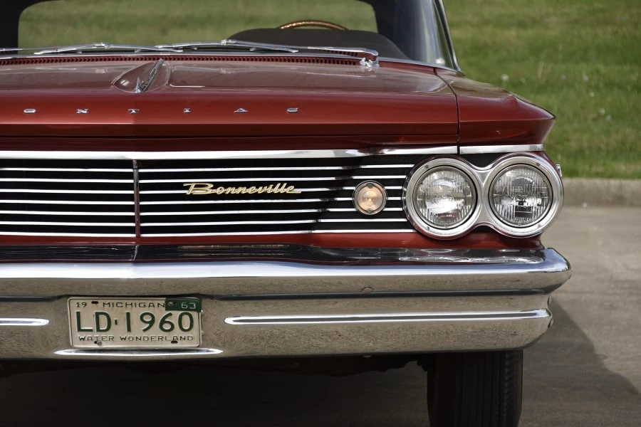 1960 Pontiac Bonneville 1st Gen - Image 11 of 25