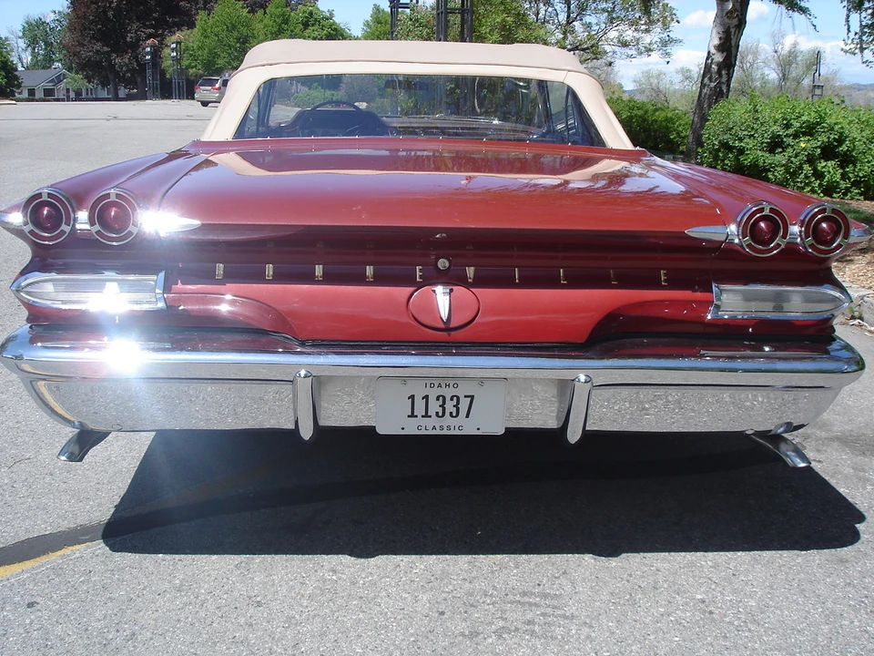 1960 Pontiac Bonneville 1st Gen - Image 7 of 31