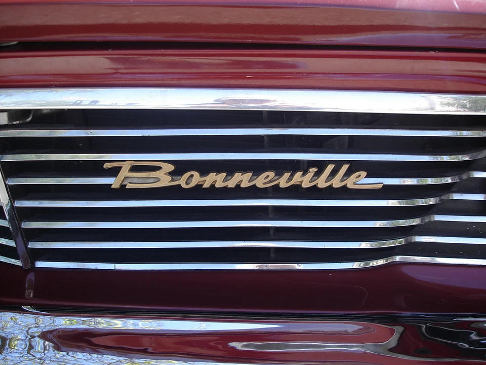 1960 Pontiac Bonneville 1st Gen - Image 12 of 31