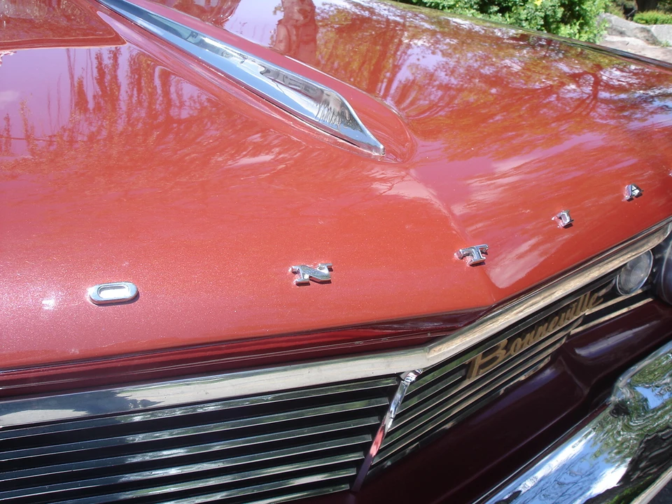 1960 Pontiac Bonneville 1st Gen - Image 29 of 31