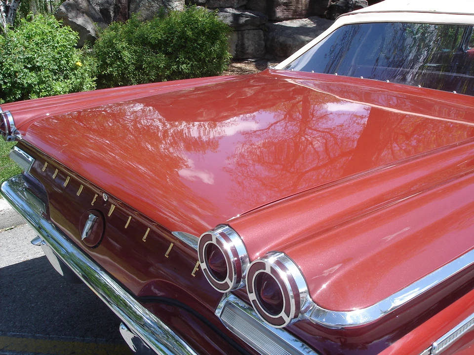 1960 Pontiac Bonneville 1st Gen - Image 24 of 31