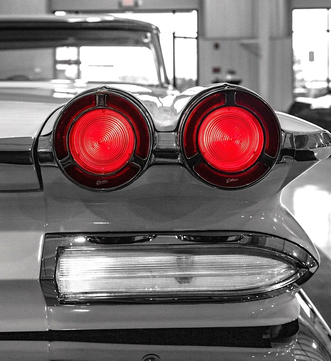 1960 Pontiac Bonneville 1st Gen - Image 26 of 31