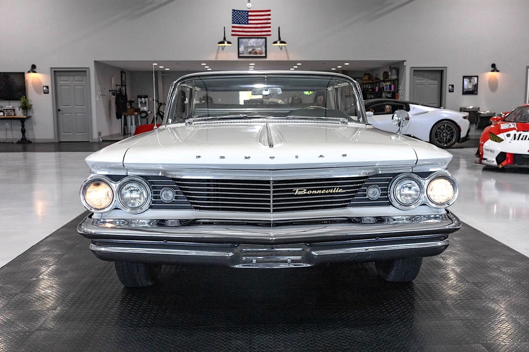 1960 Pontiac Bonneville 1st Gen - Image 5 of 31