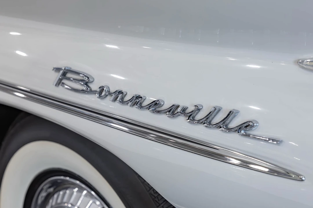 1960 Pontiac Bonneville 1st Gen - Image 30 of 31