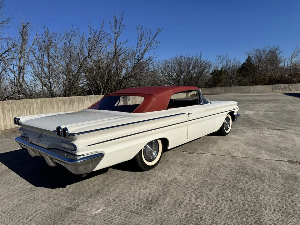 1960 Pontiac Catalina 2nd Gen - Image 4 of 31