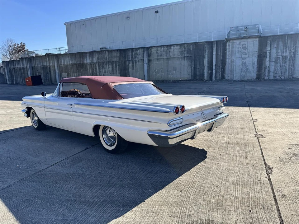 1960 Pontiac Catalina 2nd Gen - Image 6 of 31
