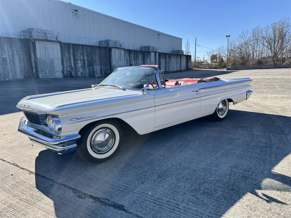 1960 Pontiac Catalina 2nd Gen - Image 18 of 31